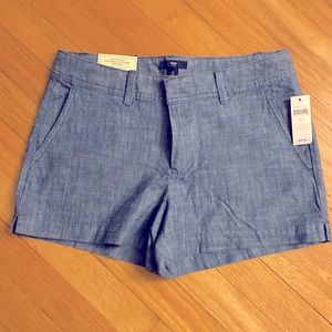 Gap. 3” City shorts.